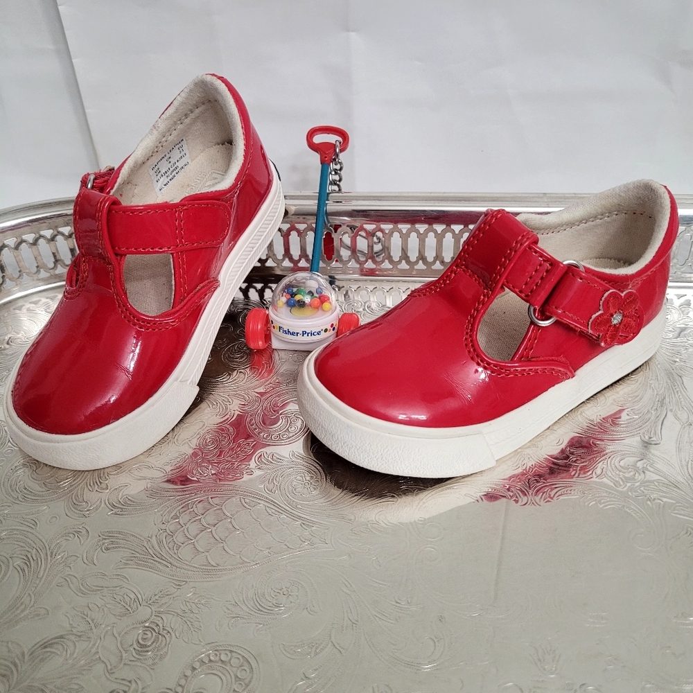 Keds Daphne T-Strap Red Patent, Size 5, Brand-New